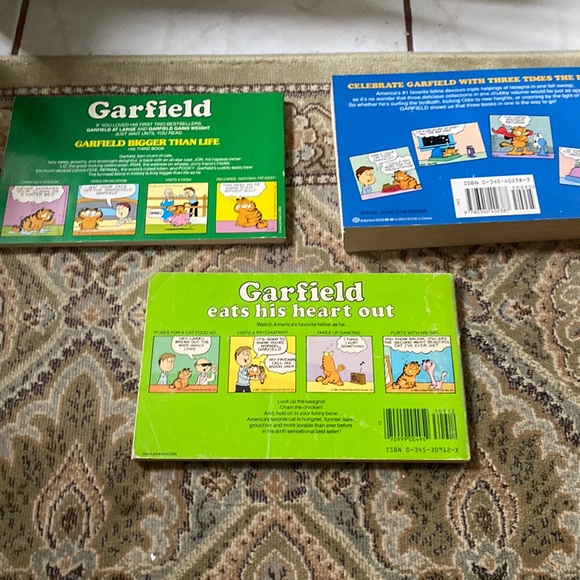 Vintage 1970s, one Garfield fat cat three pack +2 other books - Picture 2 of 7